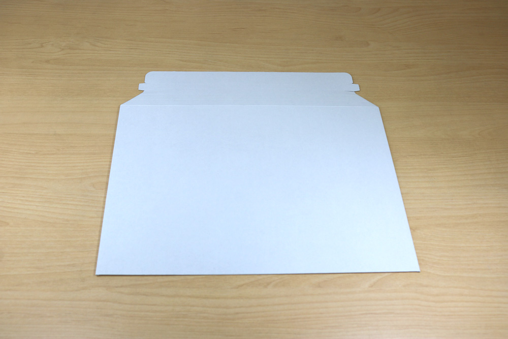 【新サイズ】メール便厚紙封筒　※2023年11月改定の商品イメージ写真です。
